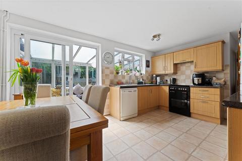 45 Pond Meadow, Guildford, GU2 8LE