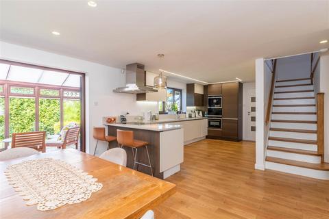 36 Fox Road, Castle Donington, Derby, DE74 2UN