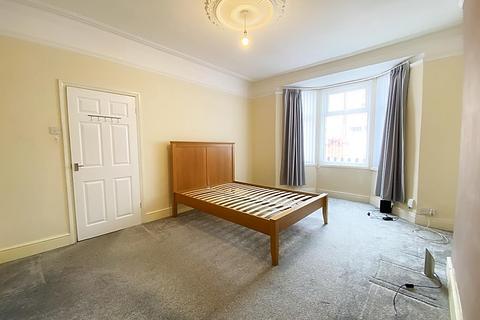 2 bedroom apartment for sale, Station Road, Wallsend