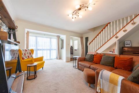 204 High Street, Wouldham, Rochester, ME1 3UD
