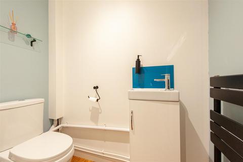 204 High Street, Wouldham, Rochester, ME1 3UD