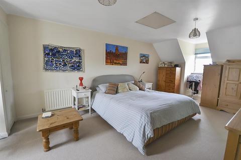 21 Hunt Close, Radcliffe On Trent, Nottingham, NG12 2EQ
