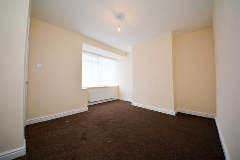3 bedroom terraced house to rent, Holt Street, Springfield, Wigan, WN6 7NP