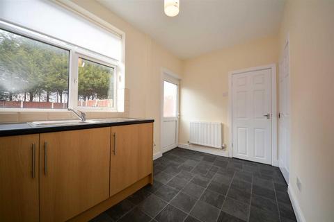 3 bedroom terraced house to rent, Holt Street, Springfield, Wigan, WN6 7NP