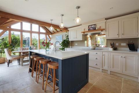 5 bedroom detached house for sale, Barton Road, Welford On Avon, Stratford-Upon-Avon