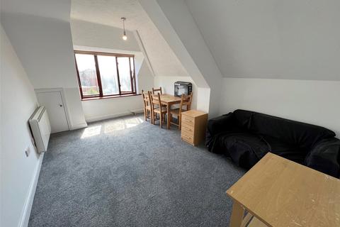 3 bedroom apartment to rent, Southampton, Hampshire SO17