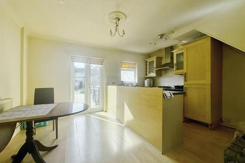 2 bedroom terraced house to rent, Grangemouth Road, Radford, Coventry, CV6 3FJ