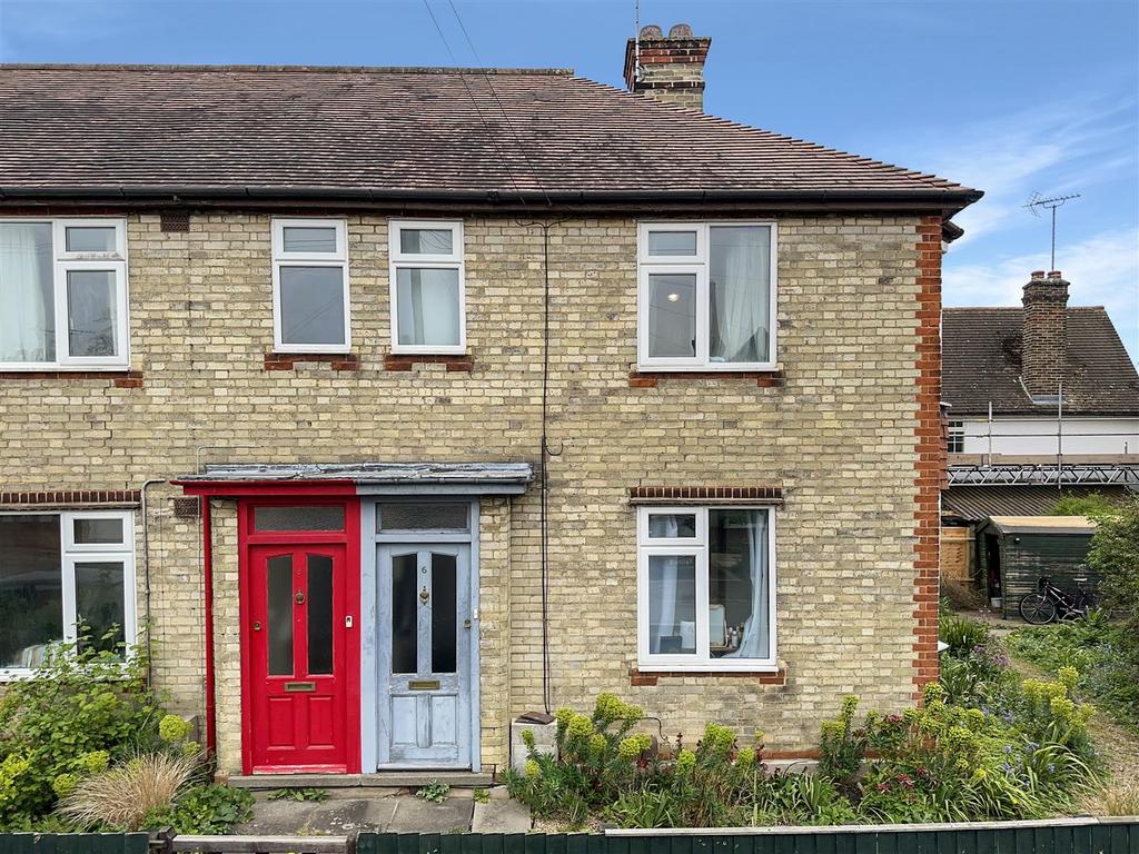 Harvey Goodwin Avenue, Cambridge CB4 3 bed flat to rent £1,775 pcm (£