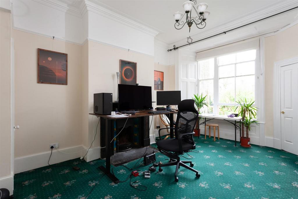 Ground floor flat sitting room