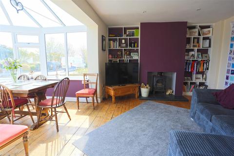 6 Waggs Plot, Colston, Axminster, EX13 7NG