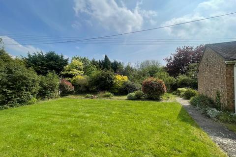 Cottage Bungalow School Lane, Middle Littleton, Evesham, WR11 8LJ