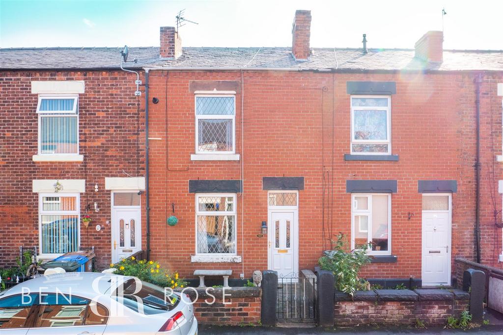 Buchanan Street, Chorley 2 bed terraced house to rent £725 pcm (£167 pw)