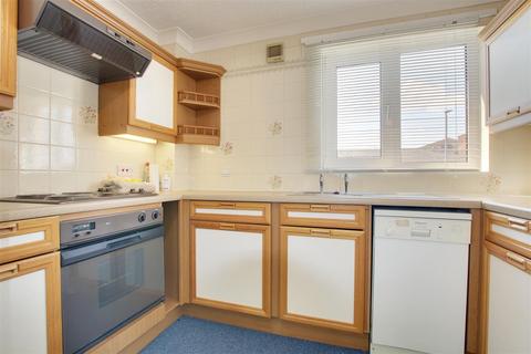 2 bedroom retirement property for sale, Turners Hill, Waltham Cross