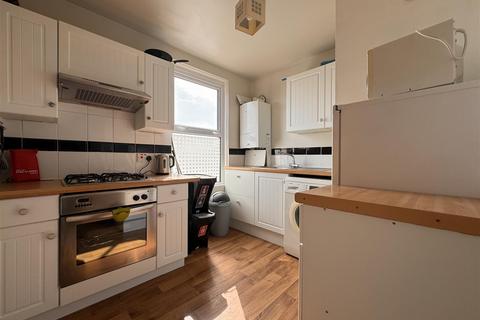 2 bedroom flat for sale, York Road, Swindon SN1