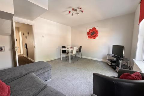 2 bedroom flat for sale, York Road, Swindon SN1