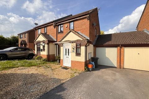 12 Keycroft Copse, Peatmoor, Swindon, SN5 5AE
