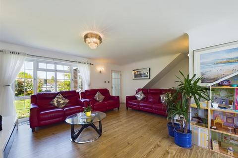 3 bedroom end of terrace house for sale, Ridge Langley, South Croydon, CR2 0AQ