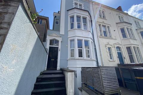2 bedroom flat to rent, BPC01591 West Park, Bristol, BS8