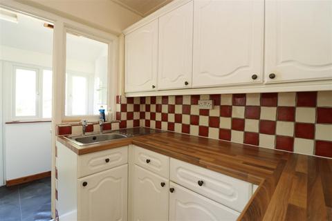 20 Broadfield Road, Barnstaple, EX32 9JW