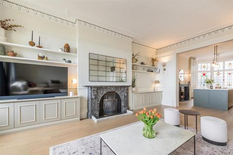 3 bedroom apartment to rent, Brunswick Terrace, Hove