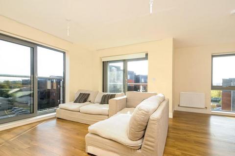 2 bedroom apartment to rent, Fleming House, London SW17
