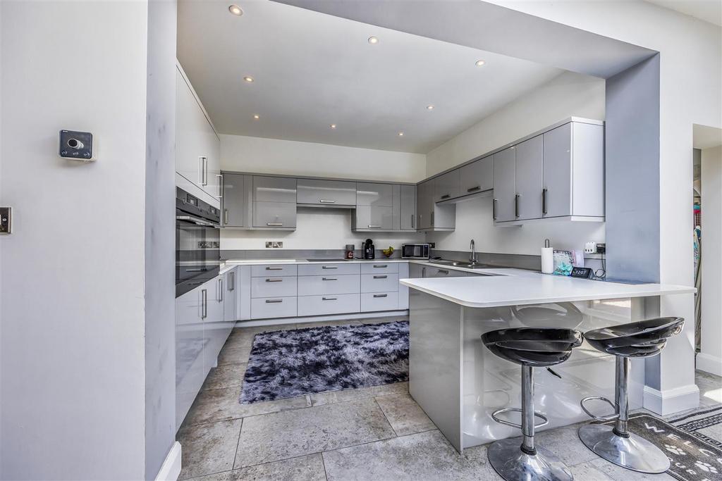 92 Oriel Road, Hilsea-Portico Marketing-Sarah Oliver