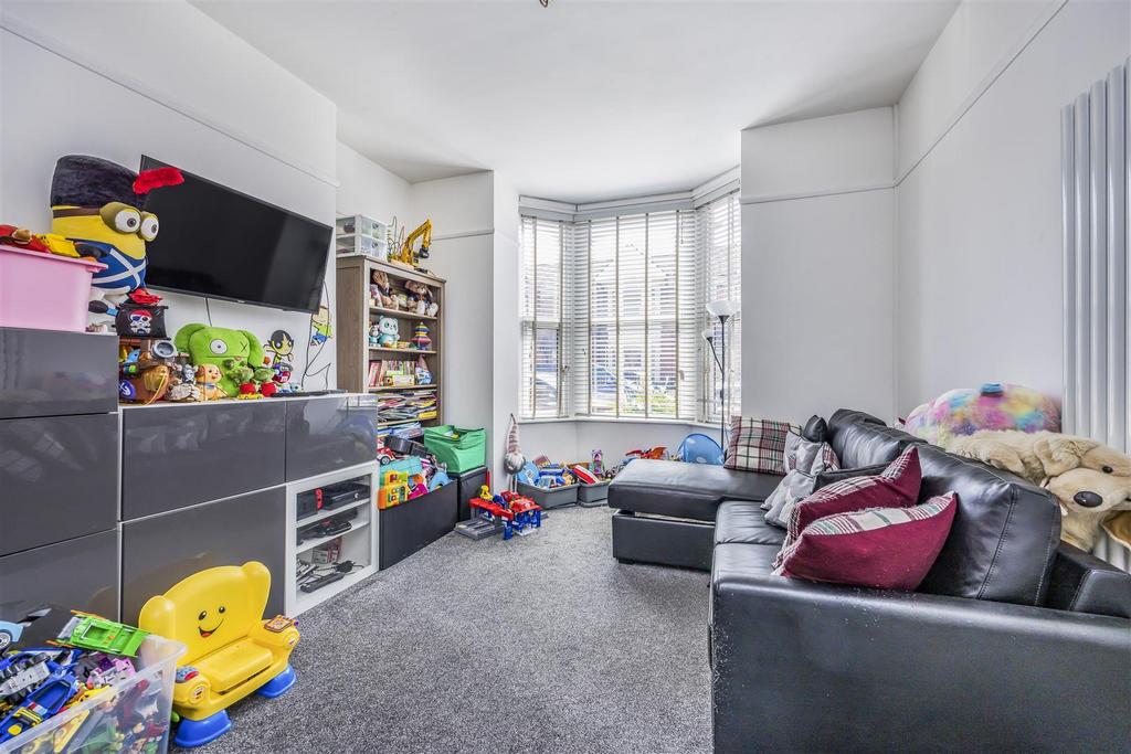 92 Oriel Road, Hilsea-Portico Marketing-Sarah Oliver