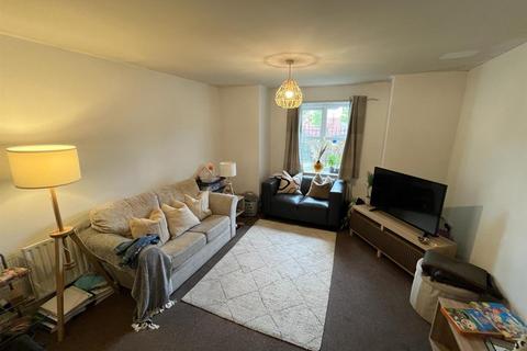 2 bedroom apartment for sale, Scholars Way, Bury