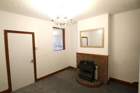 2 bedroom cottage to rent, North Road Avenue, Brentwood