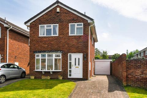 54 Millfields Way, Wombourne, Wolverhampton, WV5 8JQ