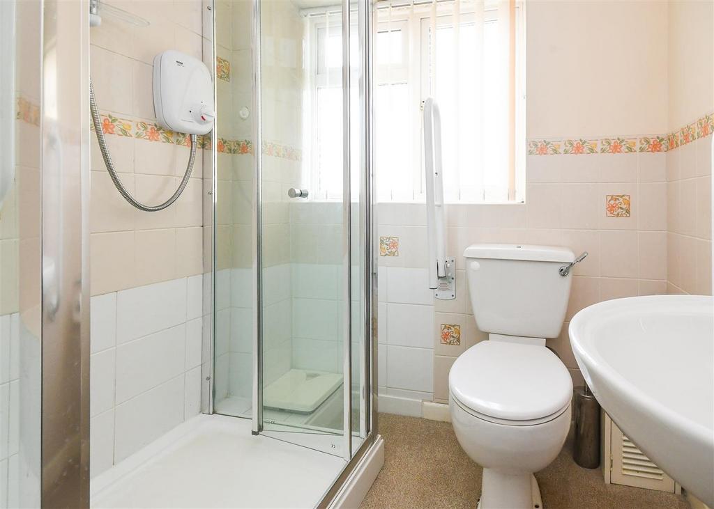 54 Millfields Way - Shower Room.jpg