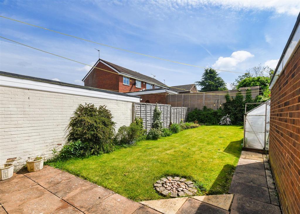 54 Millfields Way - Garden.jpg