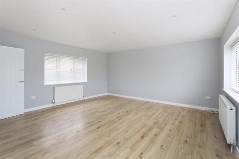 1 Wellan Close, Sidcup, DA15 9PN