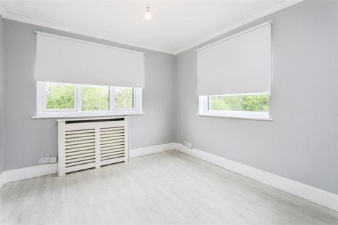 1 Wellan Close, Sidcup, DA15 9PN