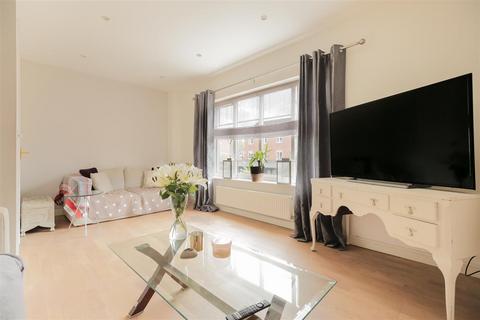 3 bedroom townhouse for sale, Welman Way, Altrincham