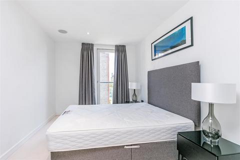 1 bedroom flat to rent, Moore House, Grosvenor Waterside, 2 Gatliff Road, London, SW1W