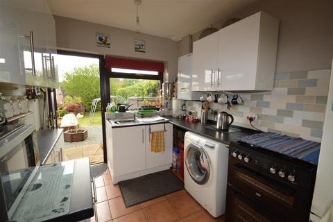 2 bedroom detached bungalow for sale, Hillside, Pant, Nr Oswestry, SY10 9QS