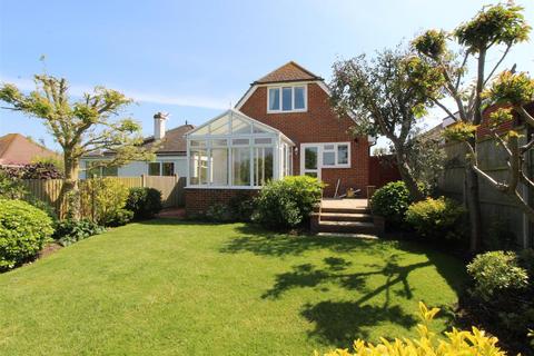 3 bedroom detached house for sale, Princes Avenue, Minster On Sea