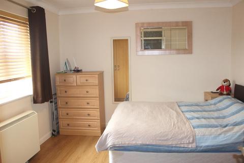 1 bedroom house for sale, Sycamore Walk, Egham TW20