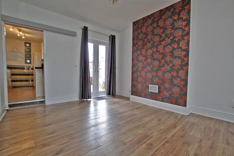 2 bedroom detached house to rent, Richmond Avenue, Nottingham NG3