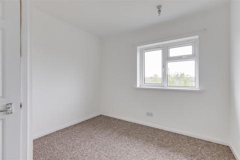 22 Amesbury Circus, Nottingham, NG8 6DA
