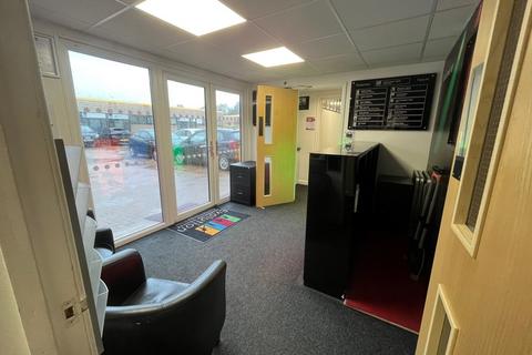 Leisure facility to rent, Units A2 & A3 , Colchester Business & Seedbed Centre, Wyncolls Road, Colchester, Essex, CO4