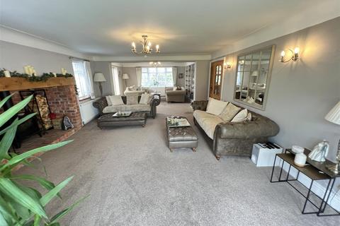 3 bedroom detached house for sale, Quarry Road East, Heswall, Wirral