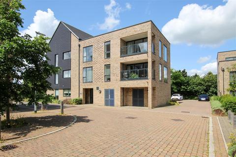 5 Overhill Close, Trumpington, Cambridge, CB2 9FE