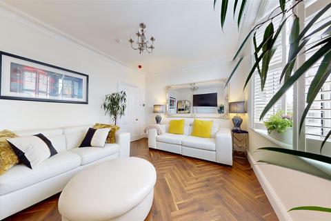 2 bedroom apartment for sale, Victoria Road, Penarth CF64
