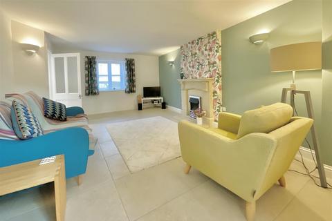3 bedroom terraced house for sale, Church Street, Cirencester