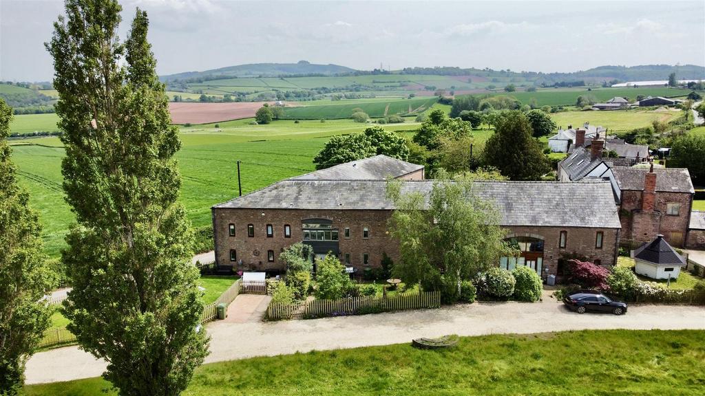 RossOnWye HR9 3 bed barn conversion for sale £375,000