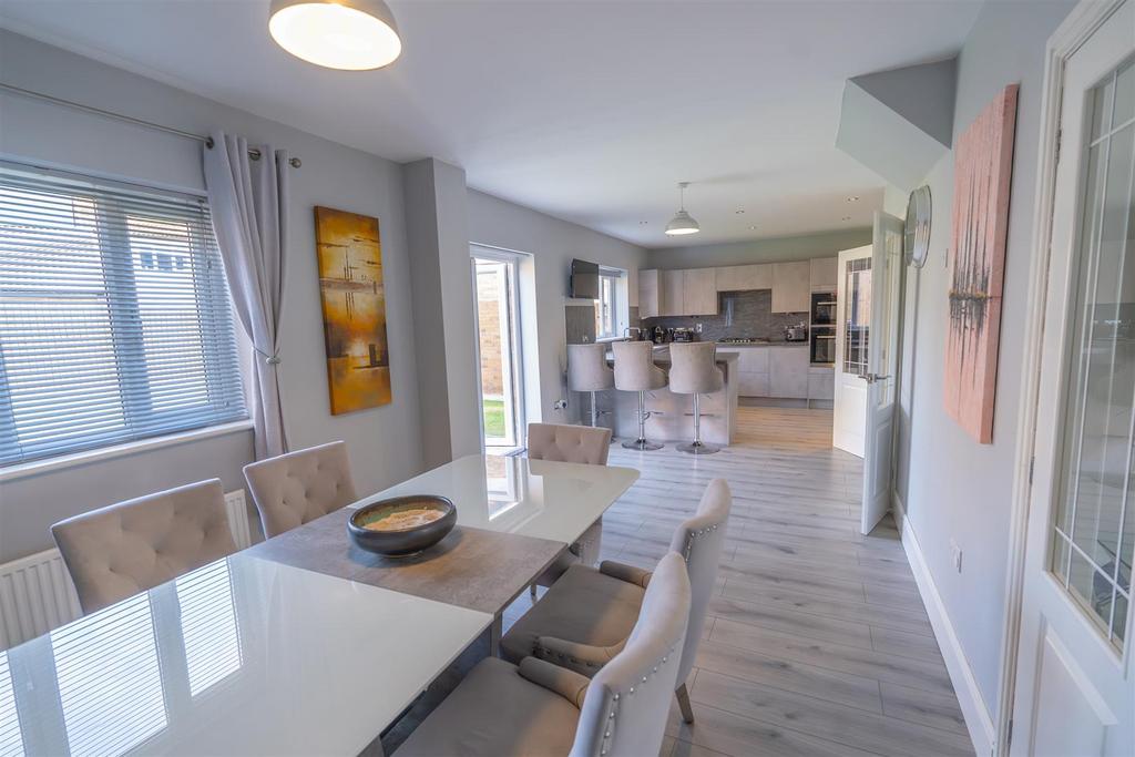 Kitchen/Dining Room