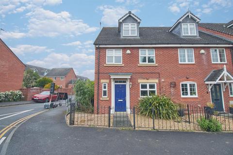 4 bedroom end of terrace house for sale, Lutterworth Road, Burbage, Hinckley