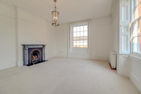 2 bedroom flat to rent, Boddington GL51 0TJ